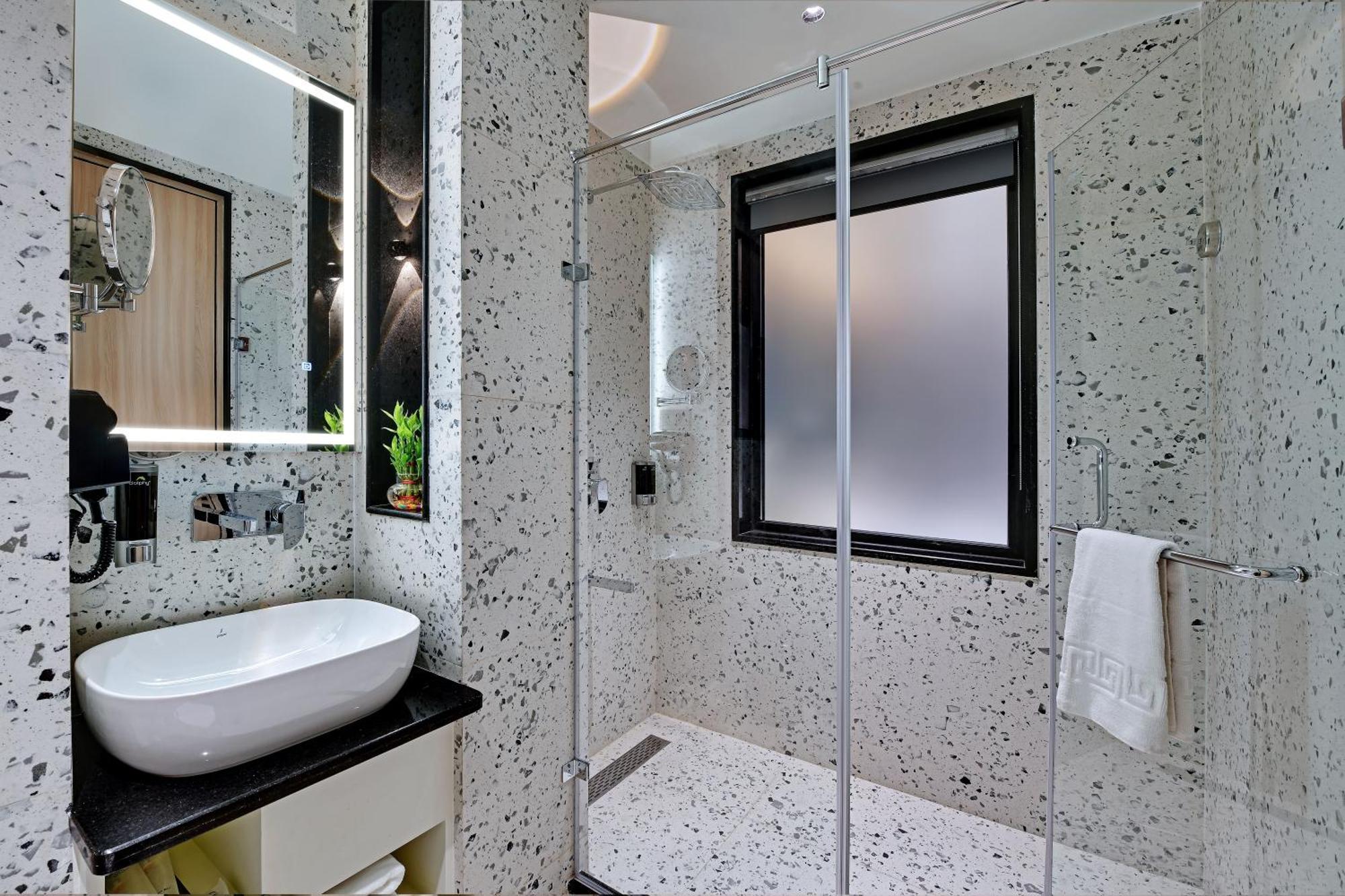Quality Inn City Centre Waranasi Zewnętrze zdjęcie